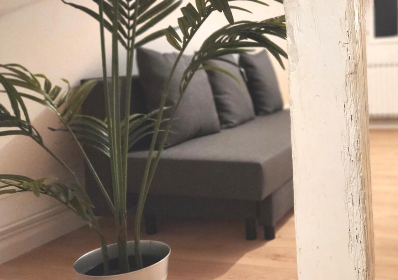 "Colbert Triplex" 3 Chambres - Balcon - Patio - Cathedrale Τουρ Εξωτερικό φωτογραφία