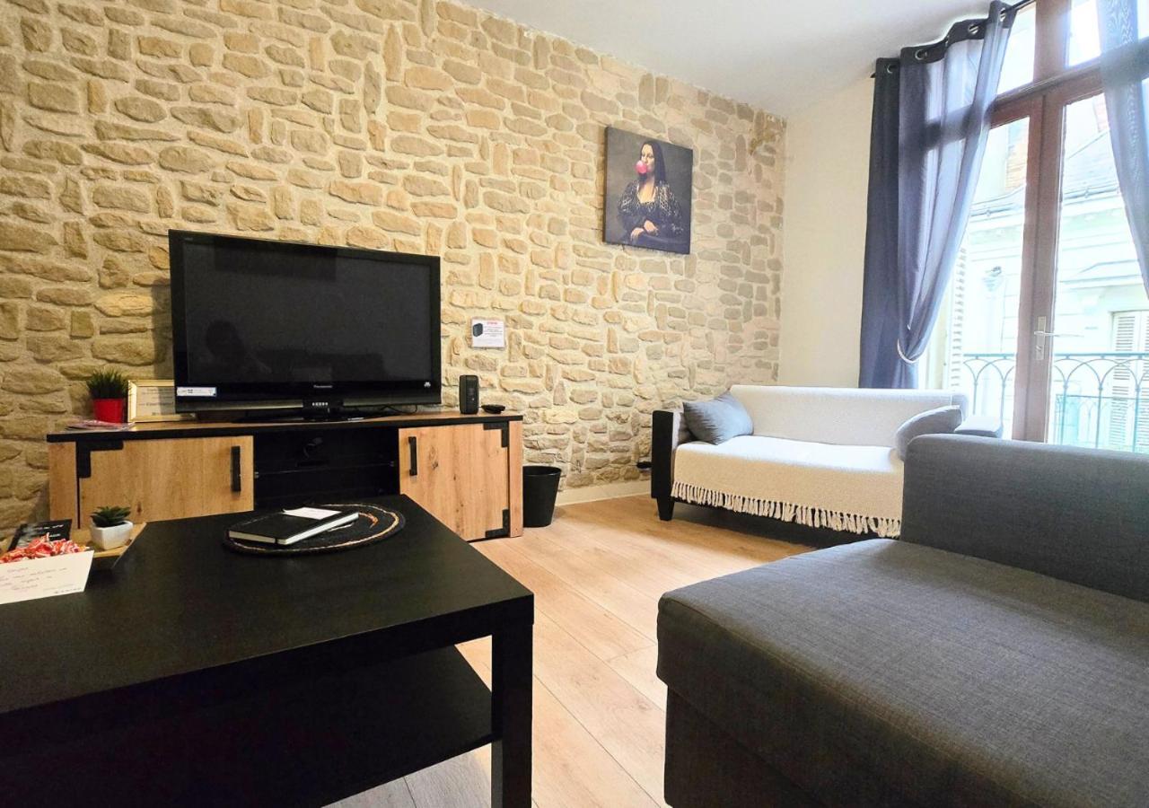 "Colbert Triplex" 3 Chambres - Balcon - Patio - Cathedrale Τουρ Εξωτερικό φωτογραφία